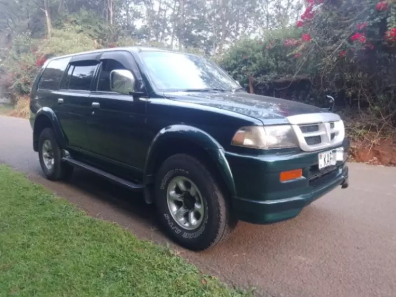 Mitsubishi Pajero Sport GLS Petrol   - 1997