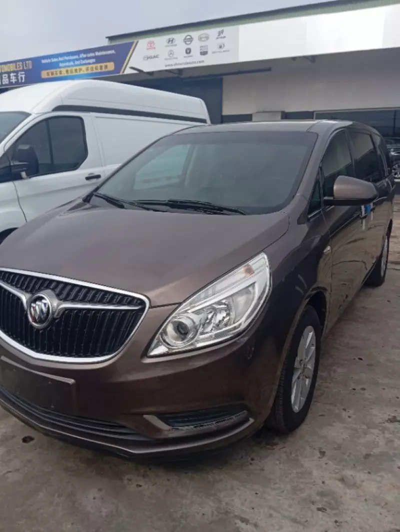 Buick Regal   - 2018