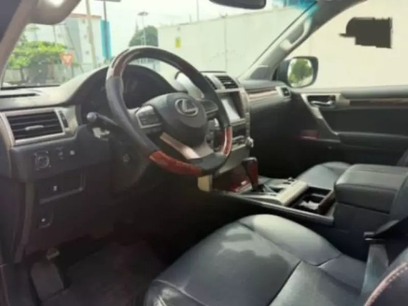 Lexus GX 460   - 2012