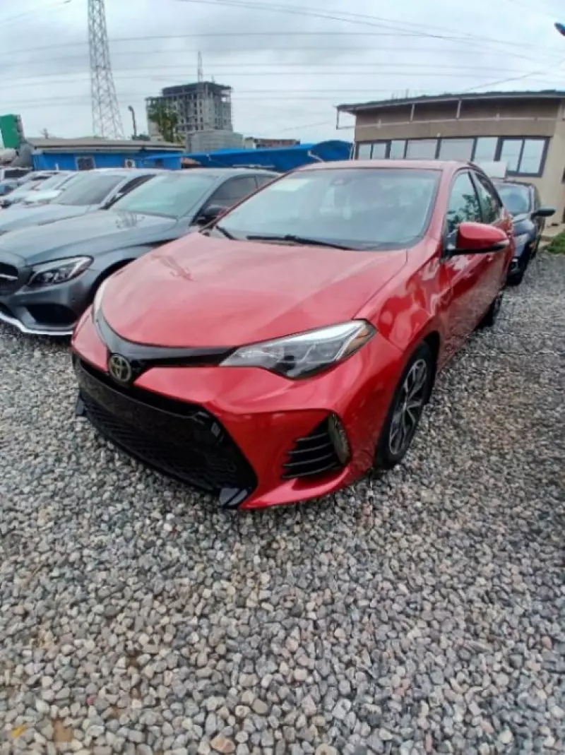 TOYOTA Corolla   - 2017