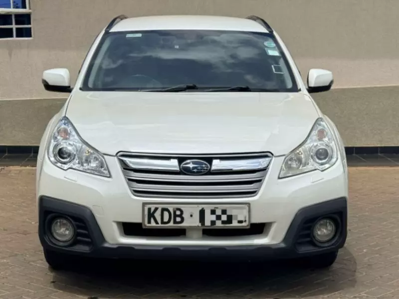 Subaru Outback   - 2013