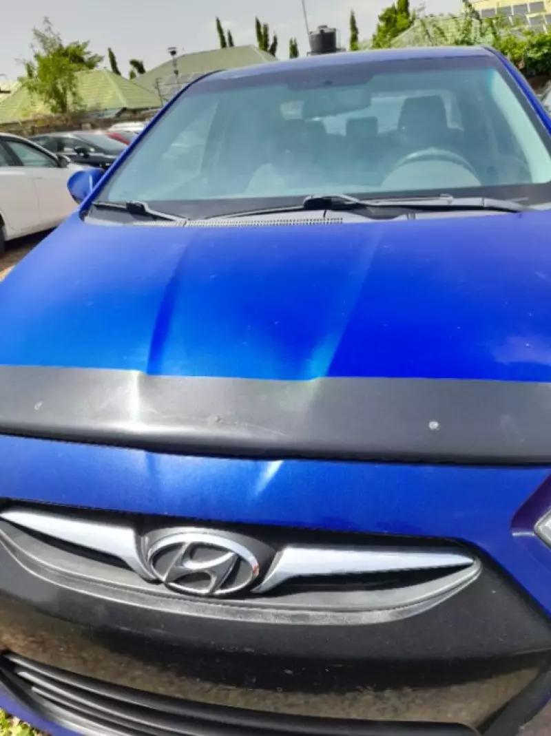 Hyundai Accent   - 2013