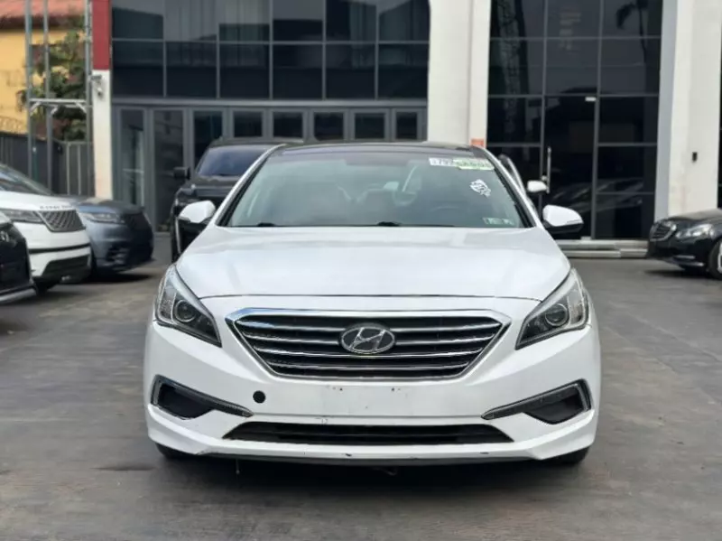 Hyundai Sonata   - 2016