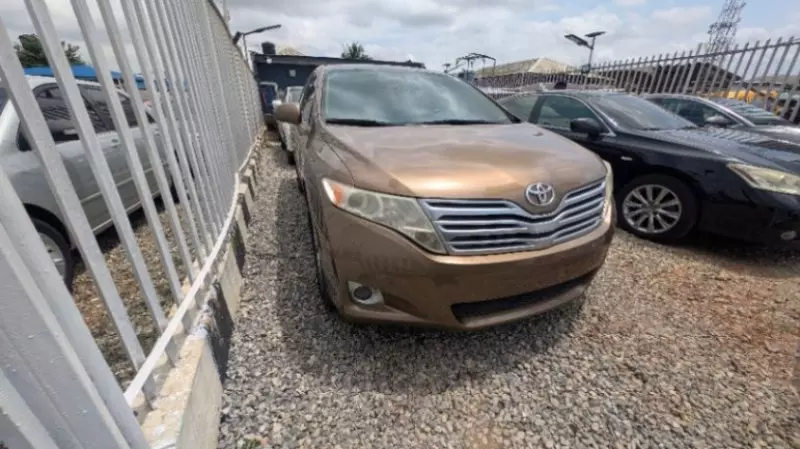 TOYOTA Venza   - 2010
