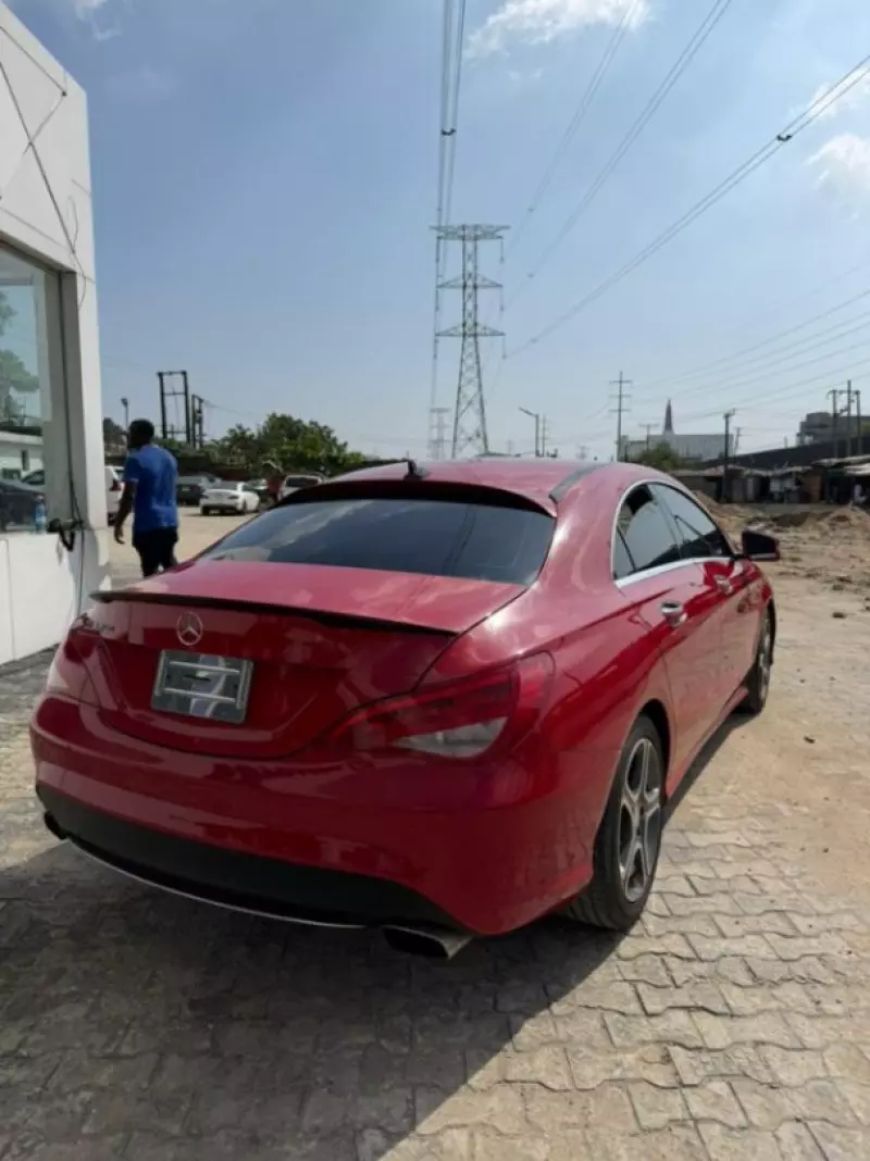 Mercedes-Benz CLA 250   - 2015
