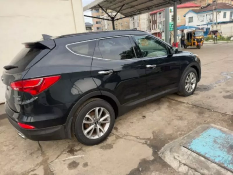 Hyundai Santa Fe Sport   - 2015