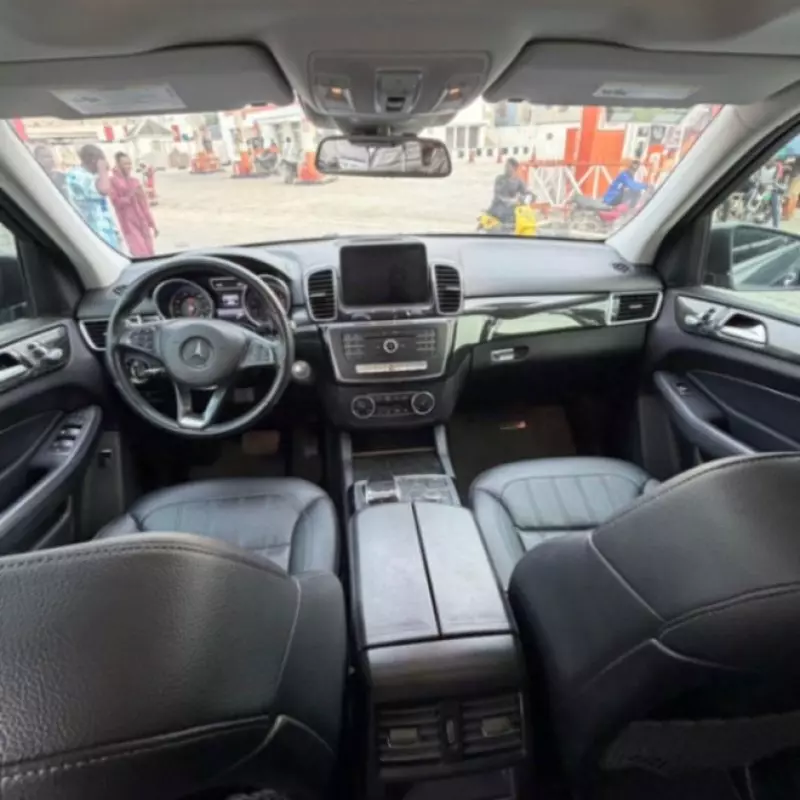 Mercedes-Benz GLE-Class   - 2016