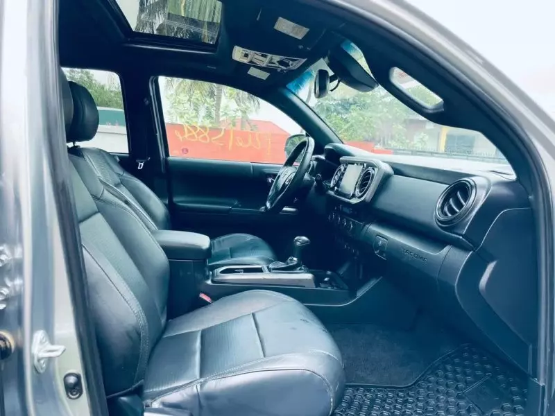 TOYOTA Tacoma   - 2022