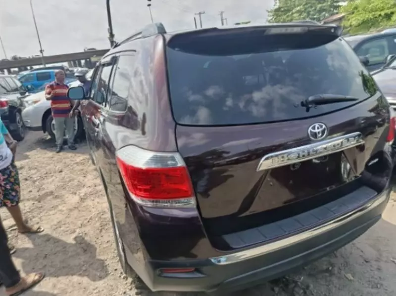 TOYOTA Highlander   - 2013