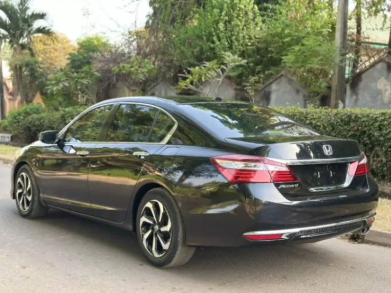 Honda Accord   - 2013