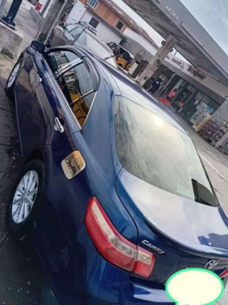 Toyota Camry   - 2008
