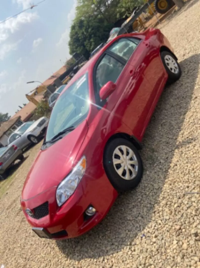 Toyota Corolla   - 2009