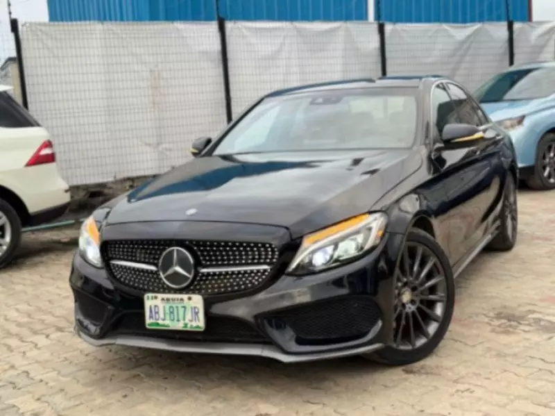 Mercedes-Benz C 300   - 2016