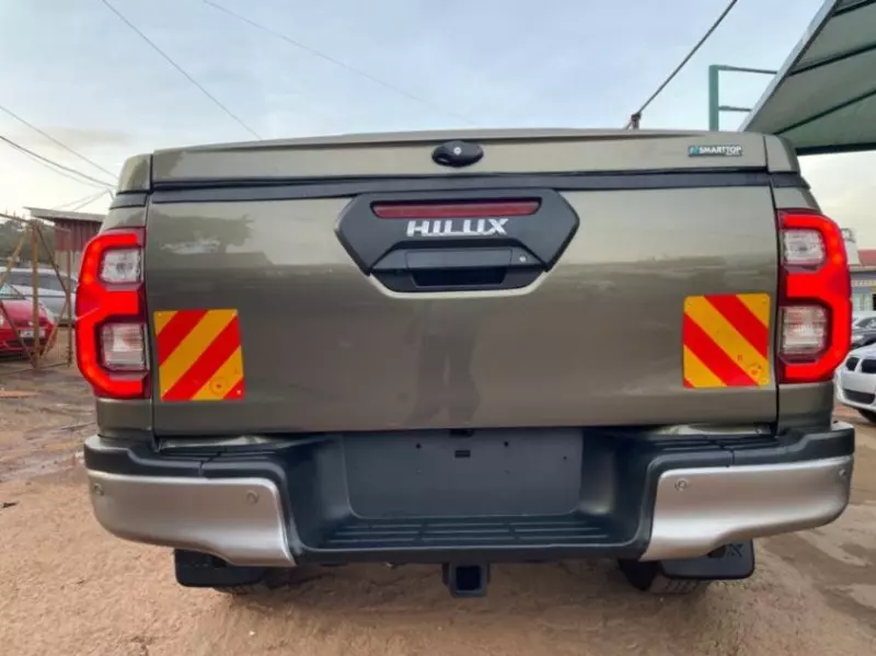 TOYOTA Hilux - 2020