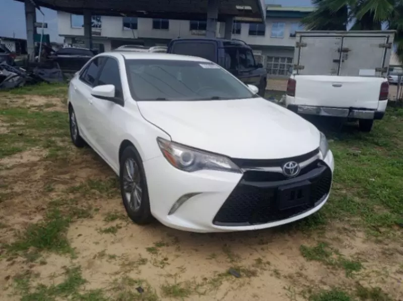Toyota Camry   - 2017