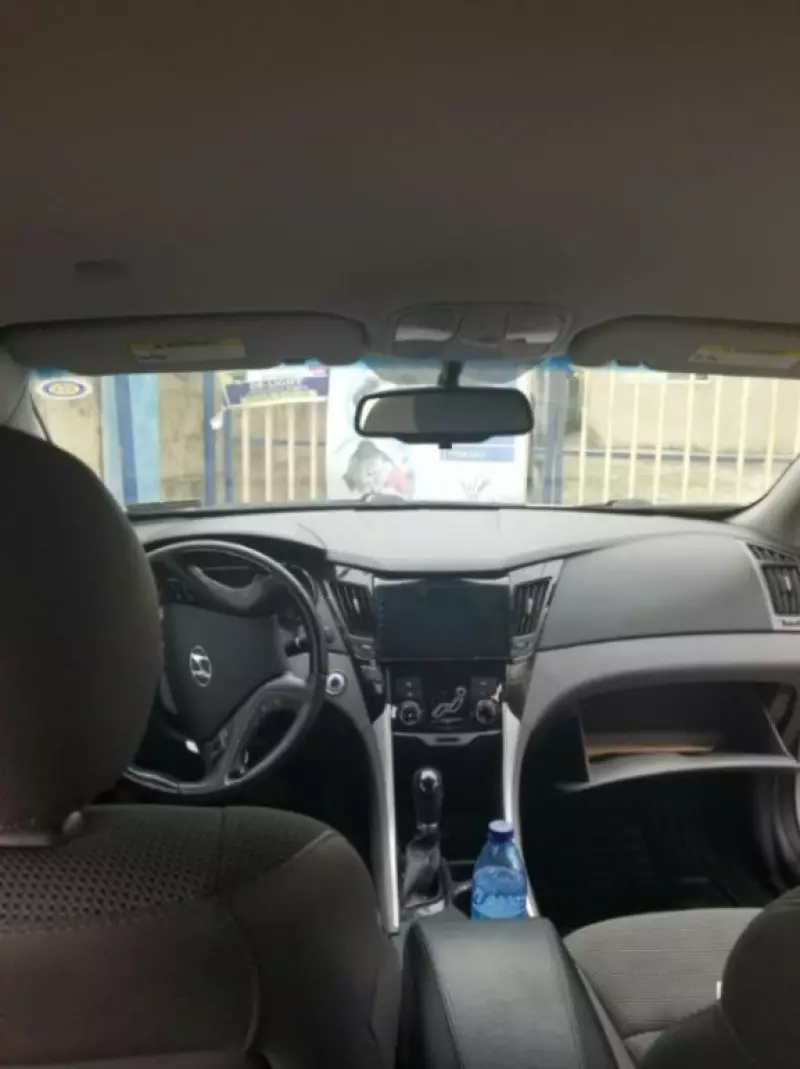 Hyundai Sonata   - 2013