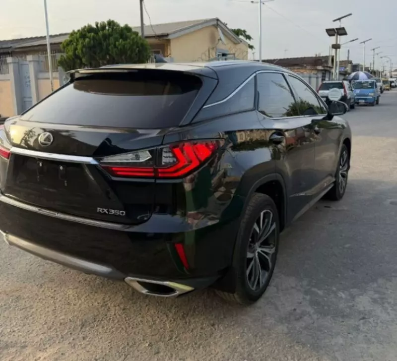 Lexus RX   - 2017