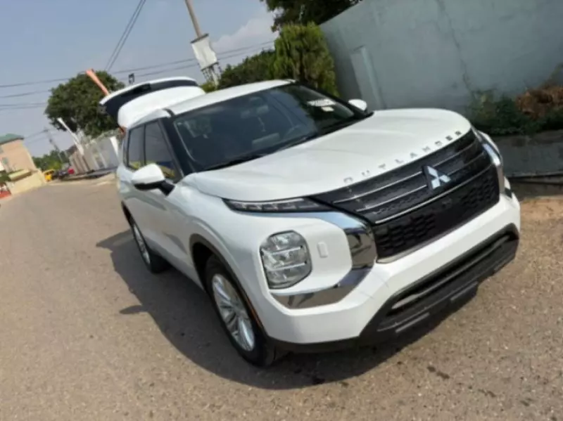 Mitsubishi New Outlander   - 2023