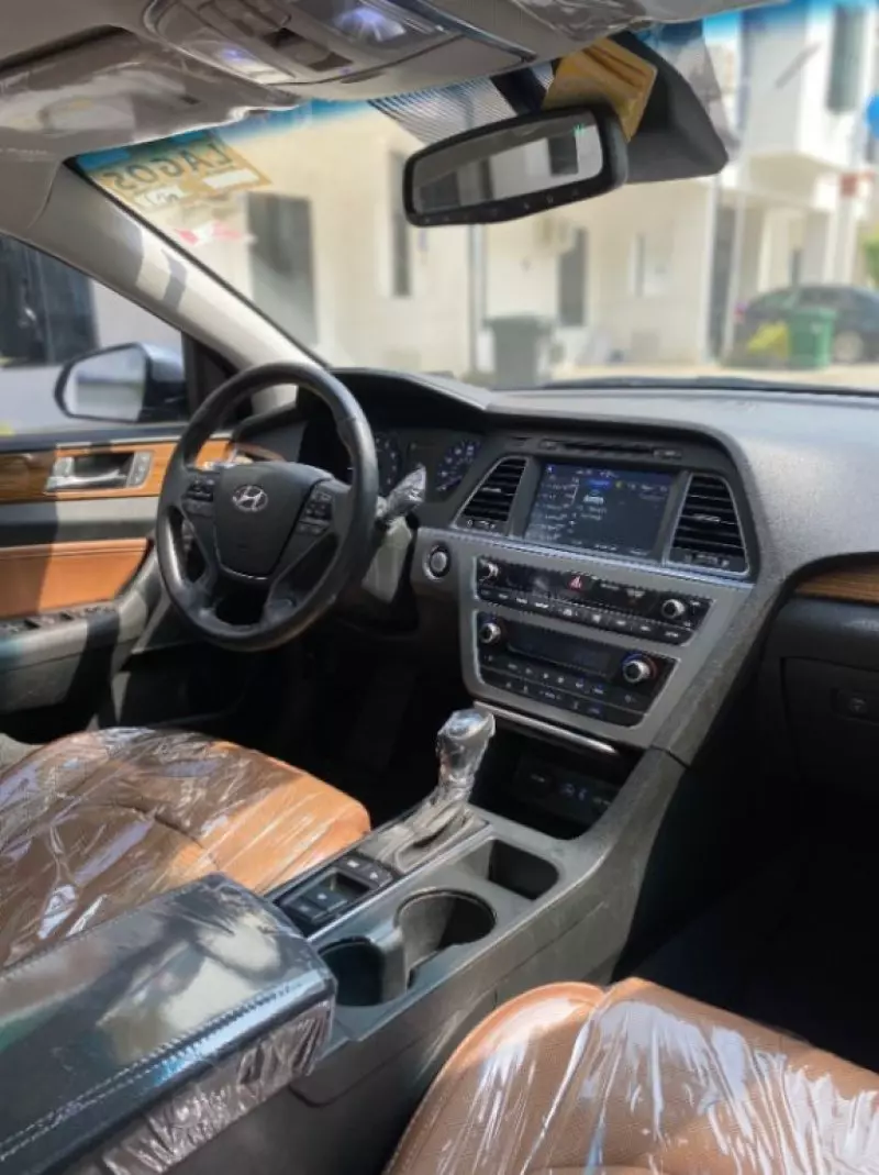 Hyundai Sonata   - 2015