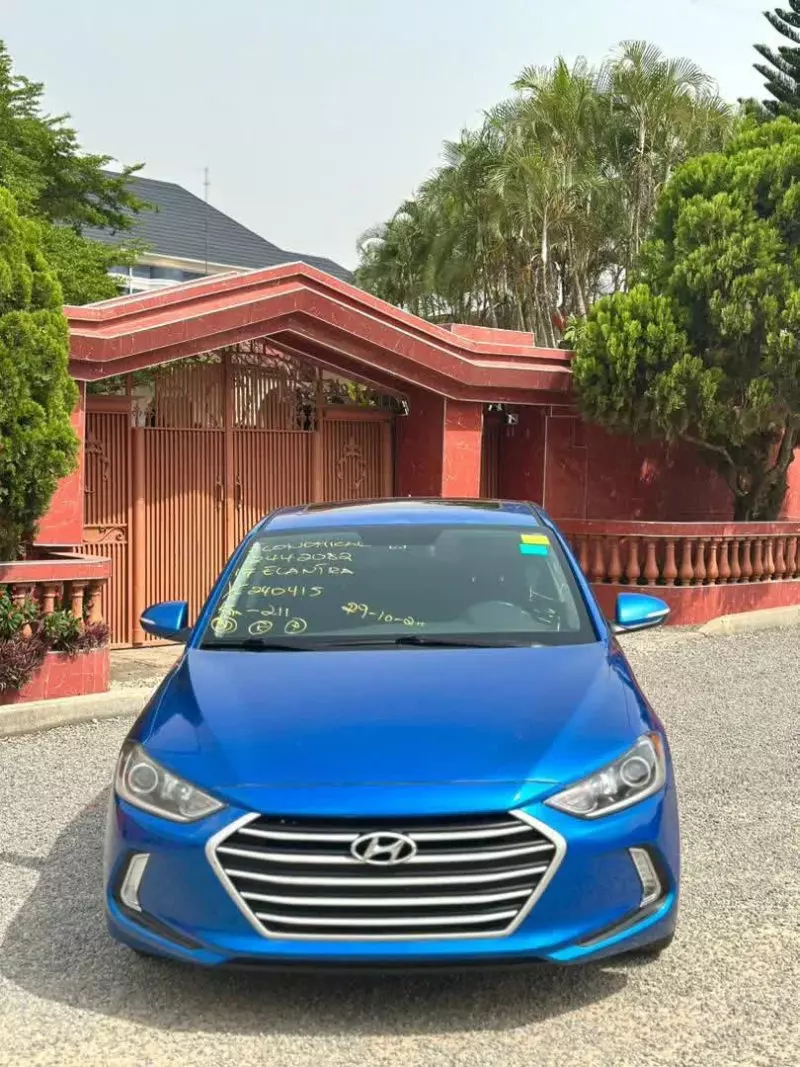Hyundai Elantra   - 2017