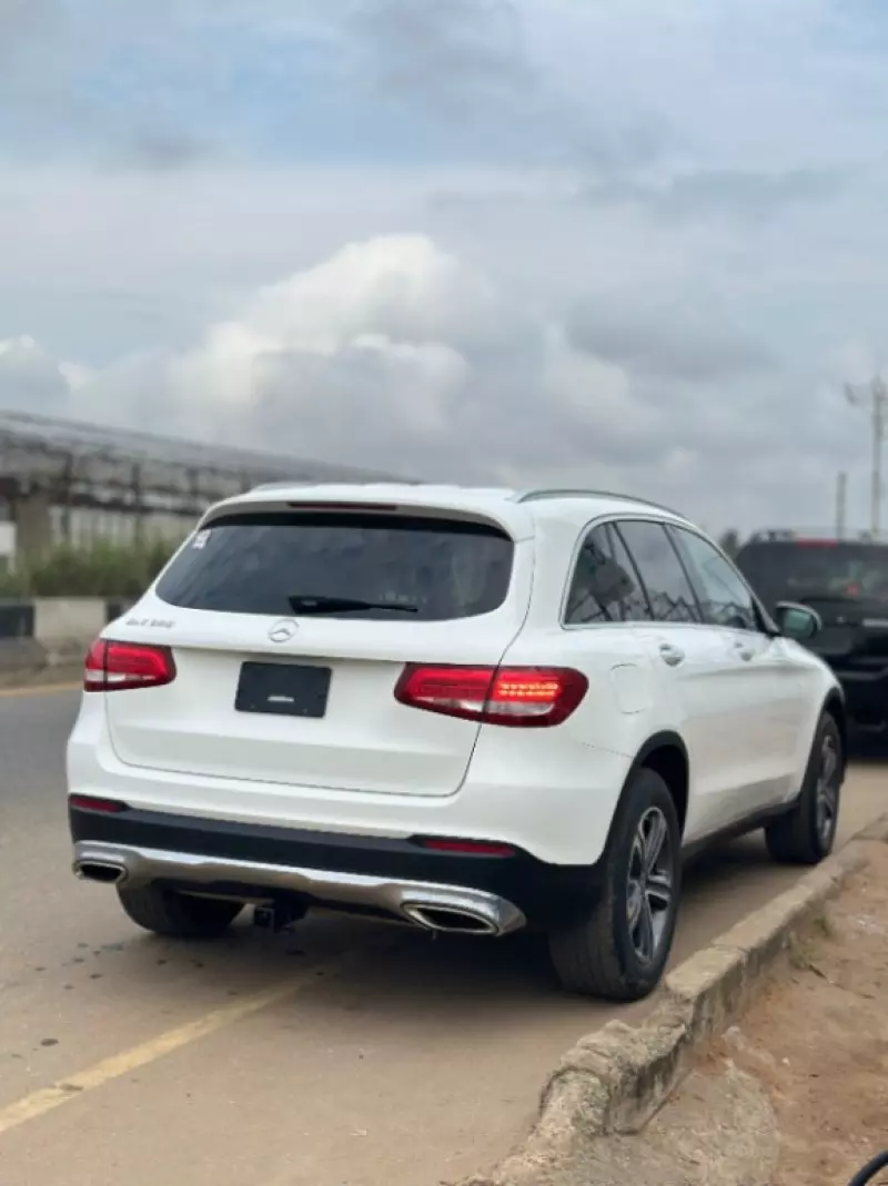 Mercedes-Benz GLC-Class   - 2017