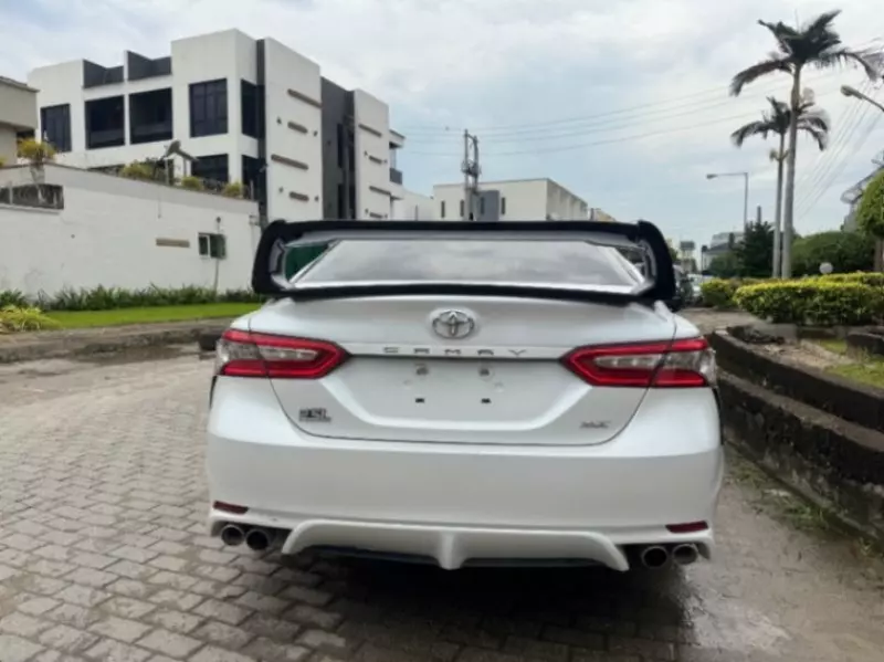 TOYOTA Camry   - 2019