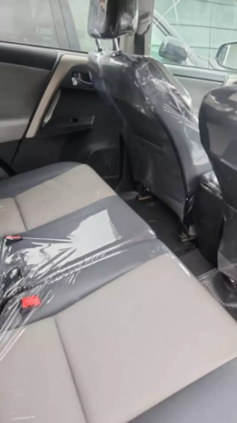 Toyota Rav4   - 2014