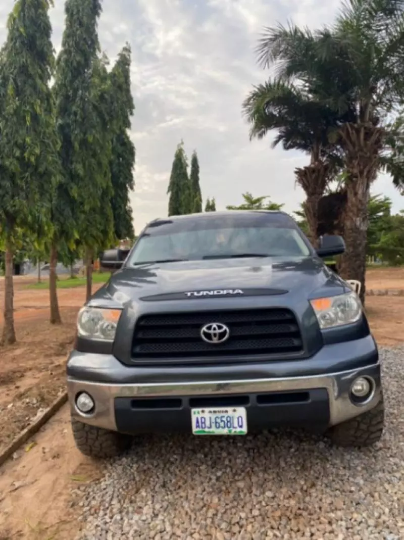 Toyota Tundra   - 2007