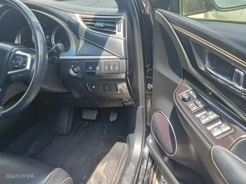 TOYOTA Harrier - 2018
