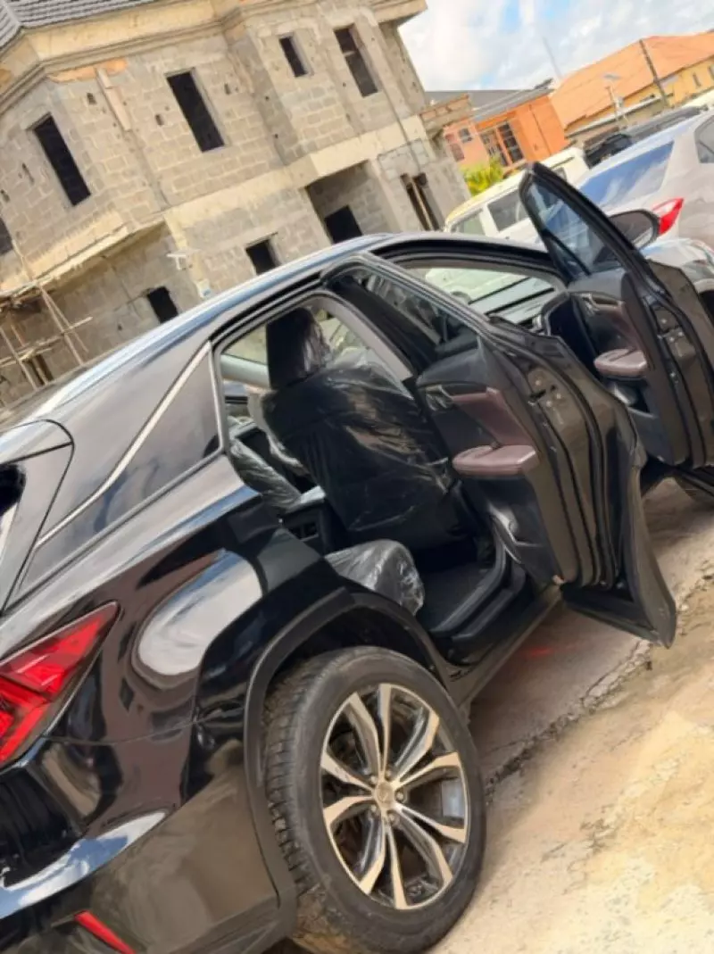Lexus RX   - 2016