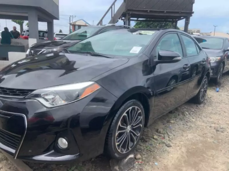 TOYOTA Corolla   - 2016