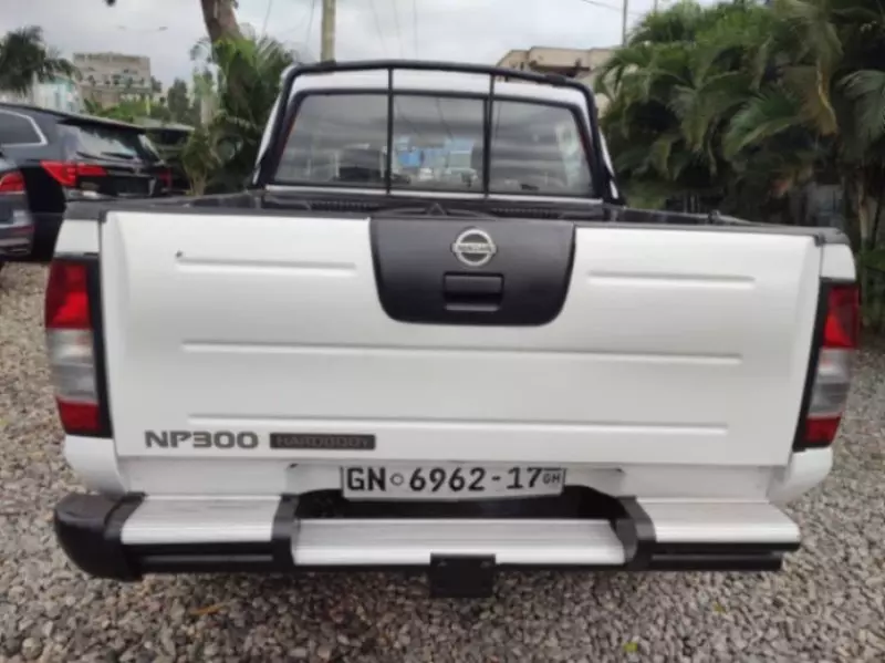 Nissan NP 300   - 2017