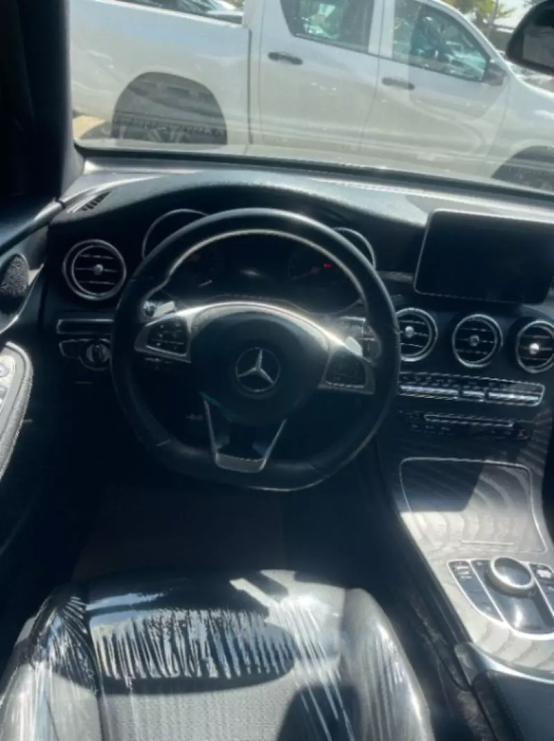 Mercedes-Benz 300   - 2019