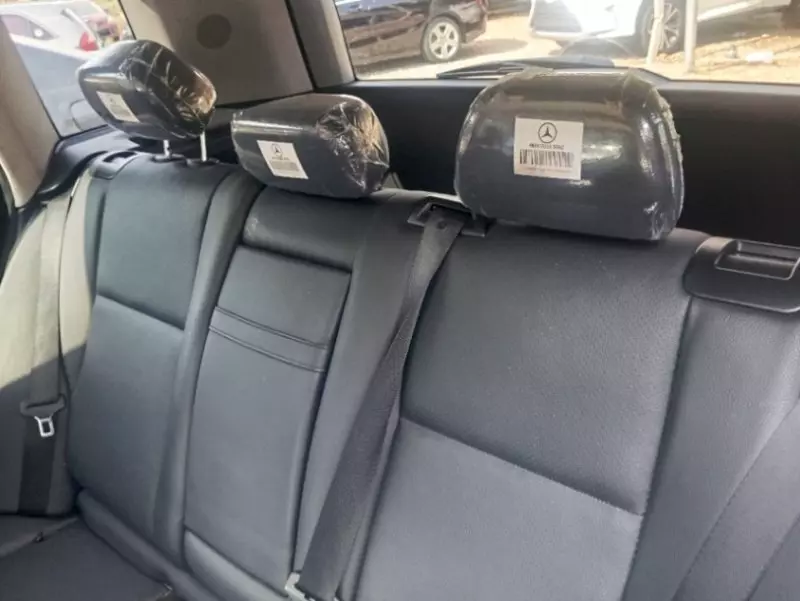Mercedes-Benz GLK 350   - 2010