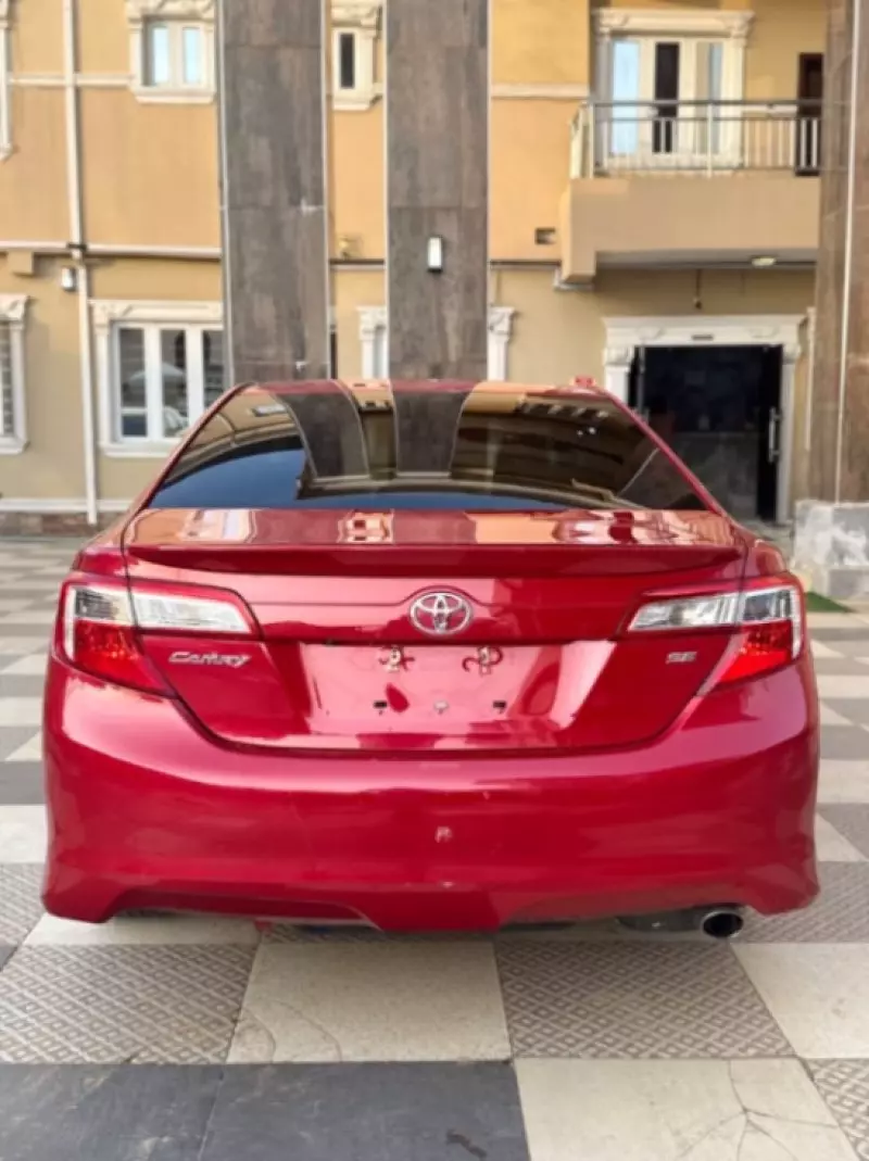 TOYOTA Camry - 2014