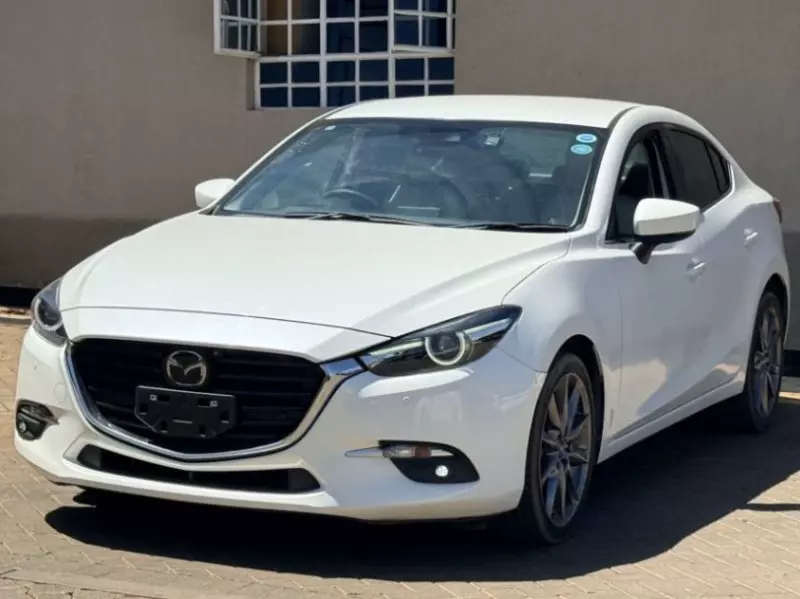 Mazda Axela    - 2018