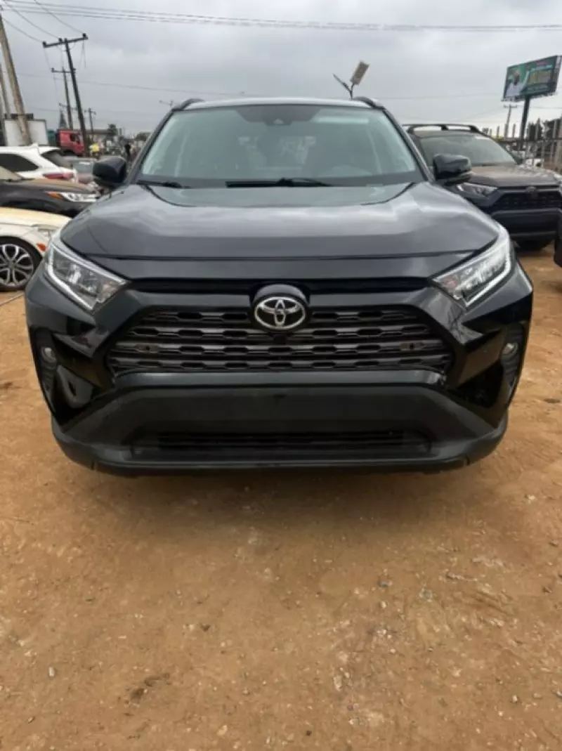 TOYOTA RAV4   - 2019