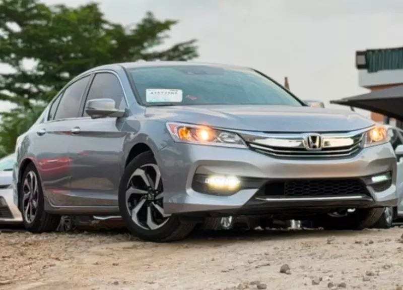 Honda Accord   - 2016