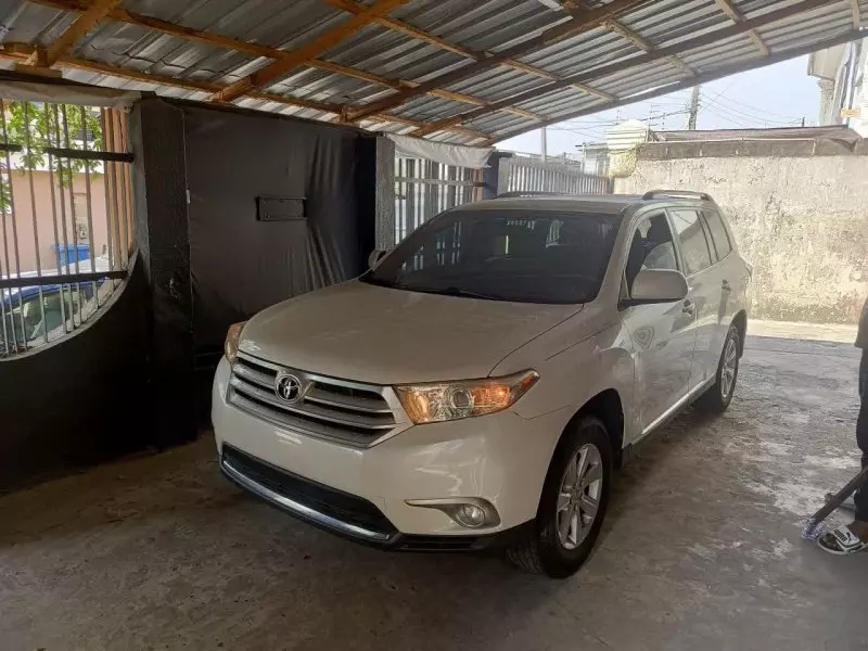 TOYOTA Highlander - 2011