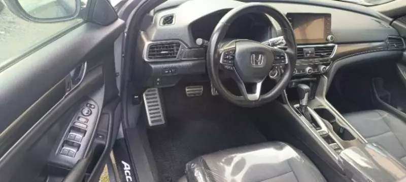 Honda Accord   - 2019
