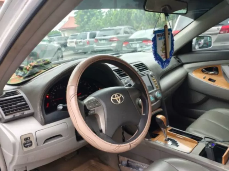 TOYOTA Camry   - 2009