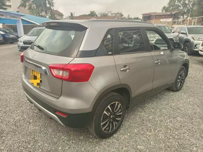 SUZUKI Vitara   - 2022