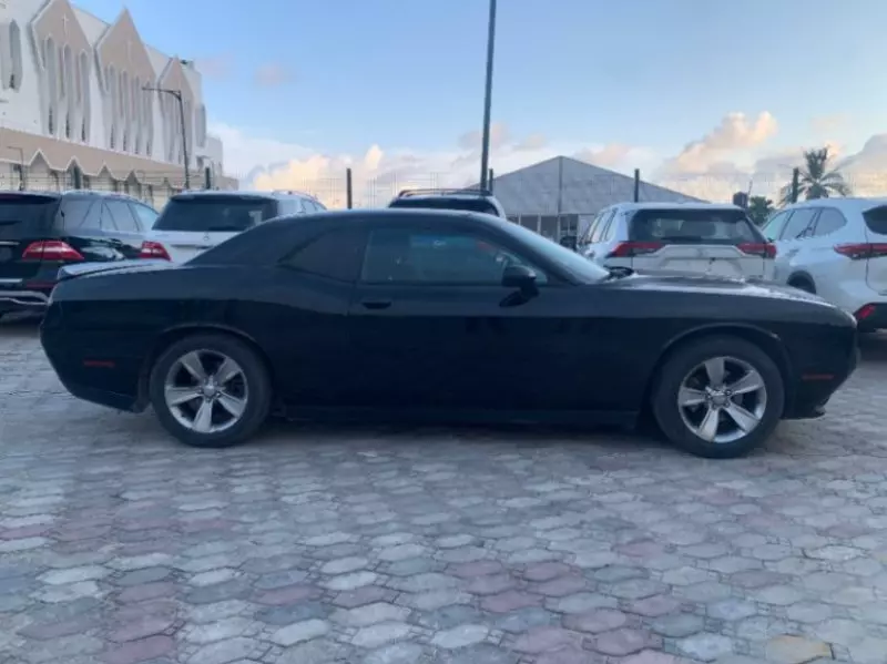 Dodge Challenger   - 2016