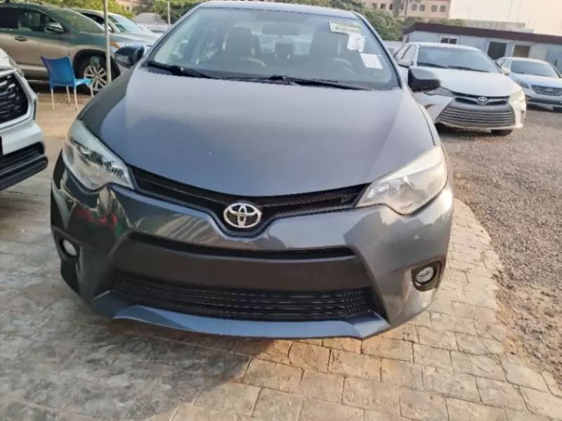 Toyota Corolla   - 2015