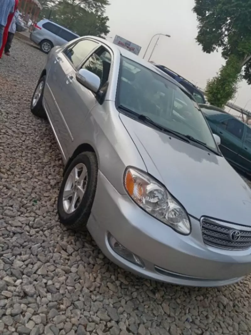 Toyota Corolla   - 2007