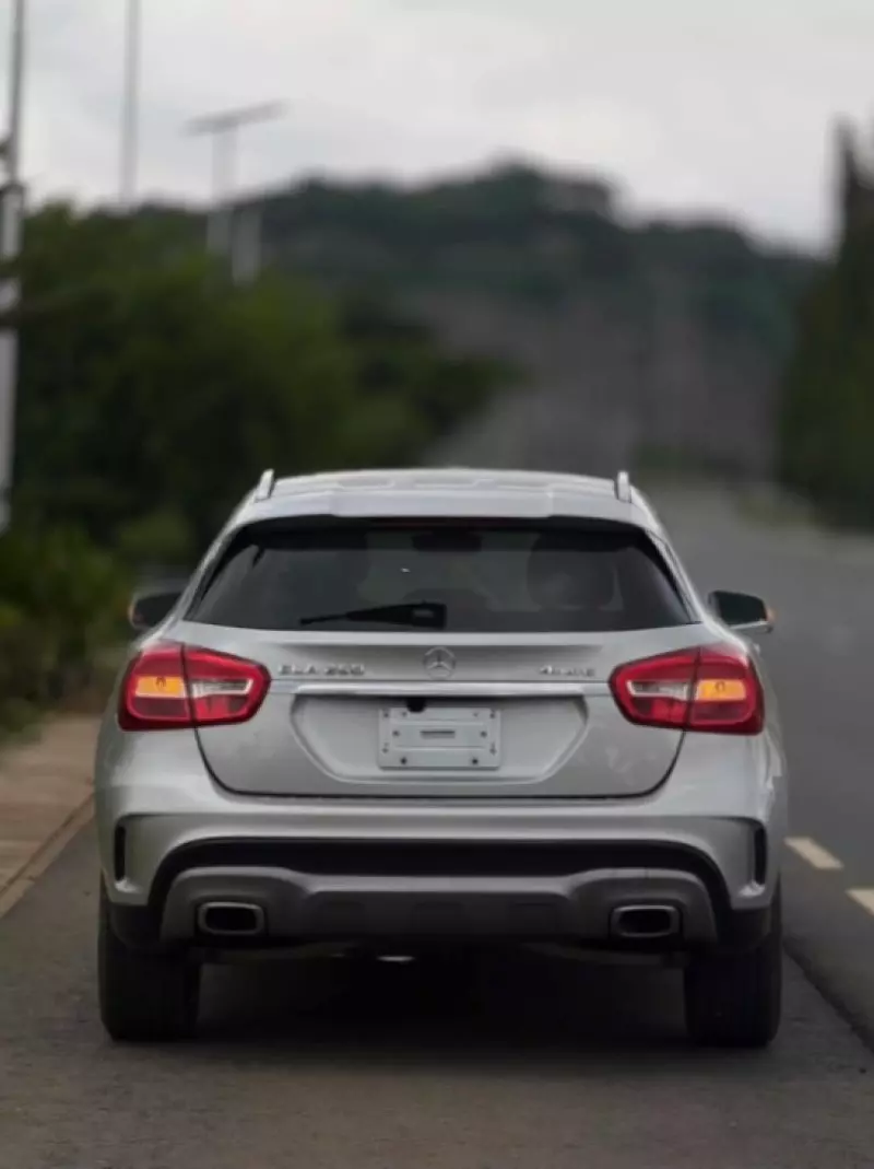 Mercedes-Benz GLA-Class   - 2016
