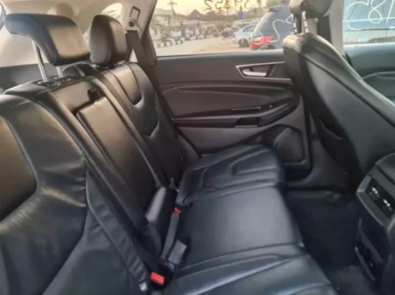 Ford Edge   - 2016