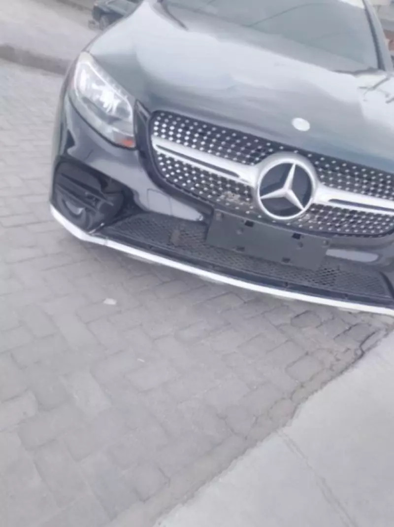 Mercedes-Benz GLC 300   - 2017