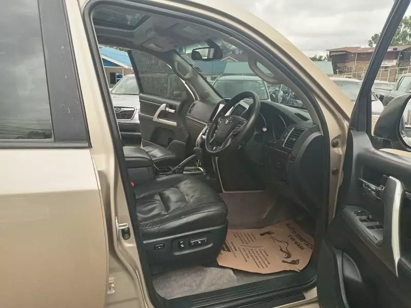 TOYOTA Landcruiser Vx V8    - 2014
