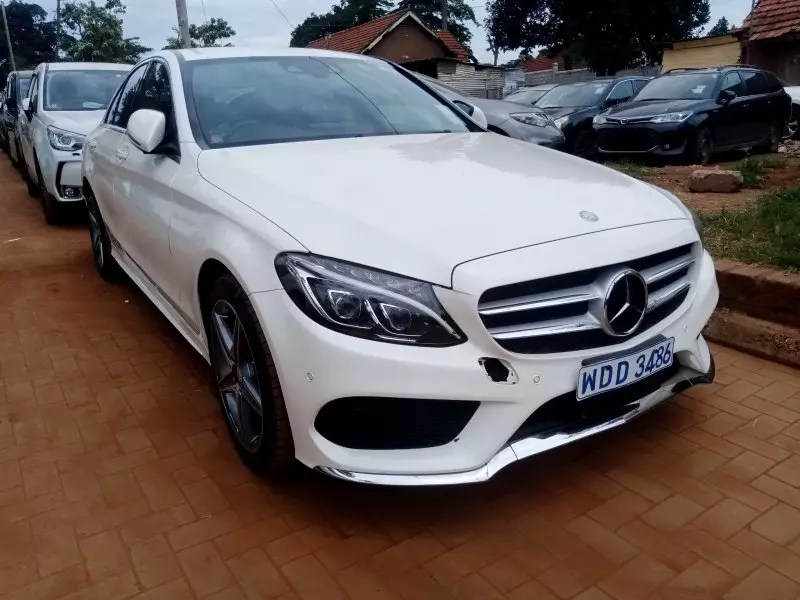 Mercedes-Benz C 200   - 2012